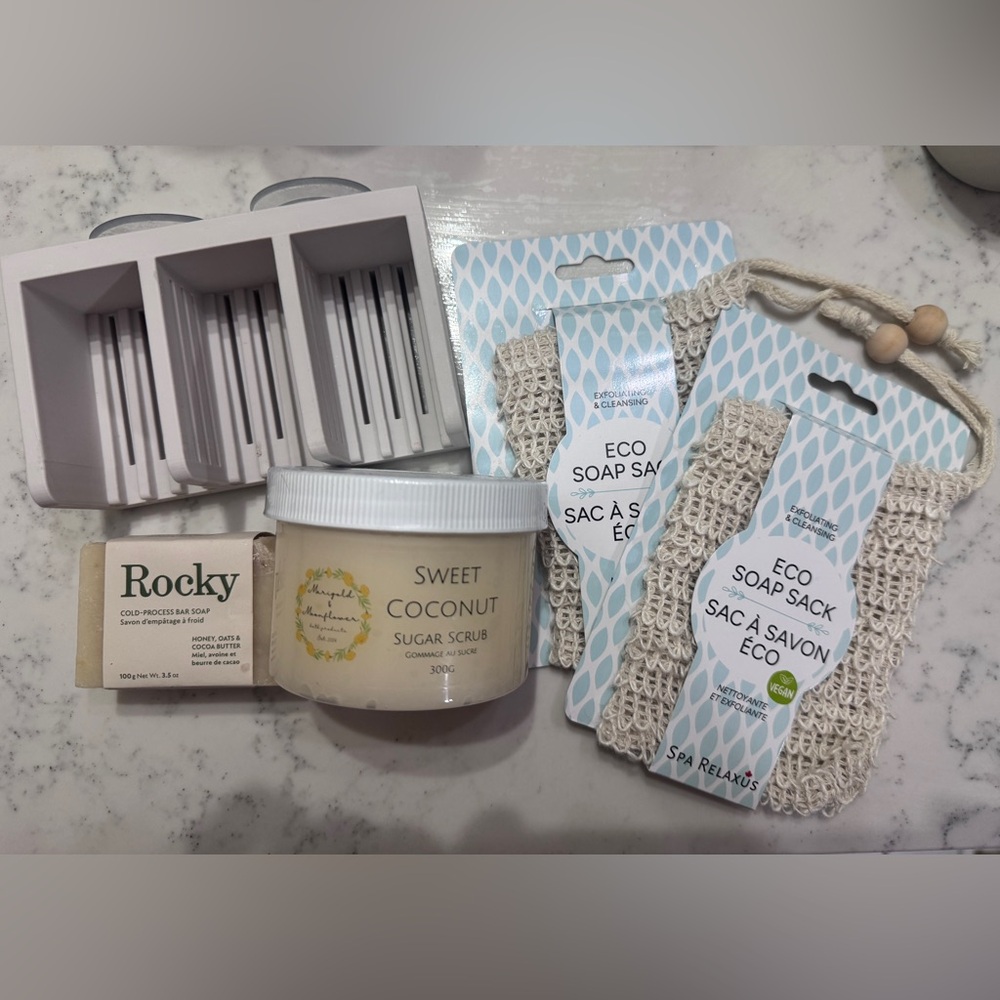 Rocky Mountain soap, shower tray & soap sacks. Coconut Sugar Scrub.